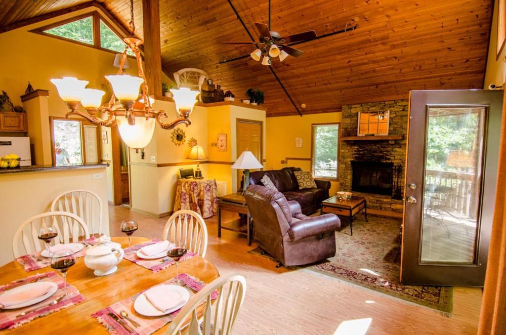 Asheville Cabins Of Willow Winds Zewnętrze zdjęcie