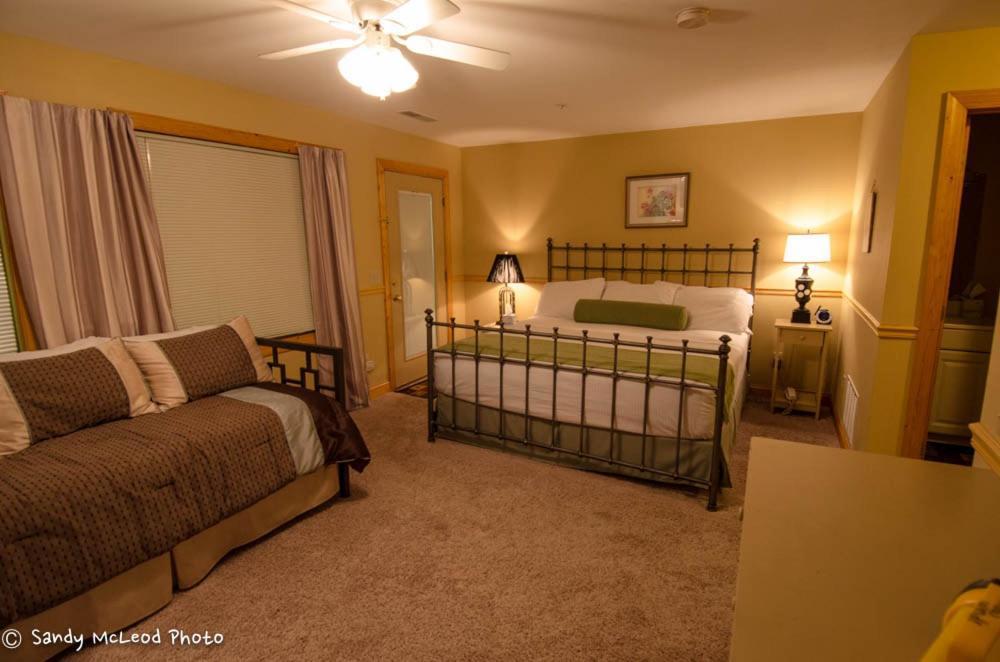 Asheville Cabins Of Willow Winds Zewnętrze zdjęcie