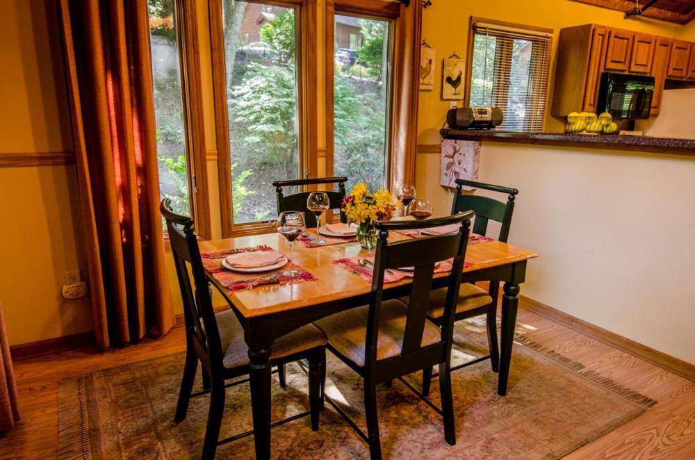 Asheville Cabins Of Willow Winds Zewnętrze zdjęcie