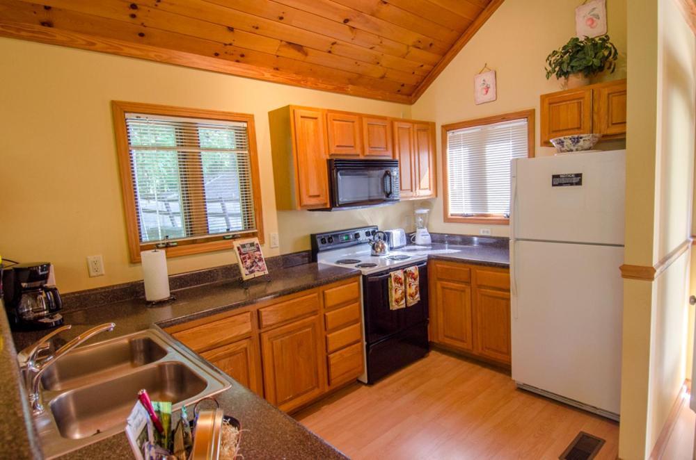 Asheville Cabins Of Willow Winds Zewnętrze zdjęcie